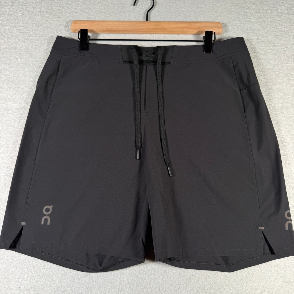 On Running Mens Performance Hybrid Shorts Black 1ME1028 0553 Large 7in Inseam